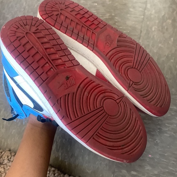 Air Jordan Retro High “FEARLESS” - Picture 2 of 6